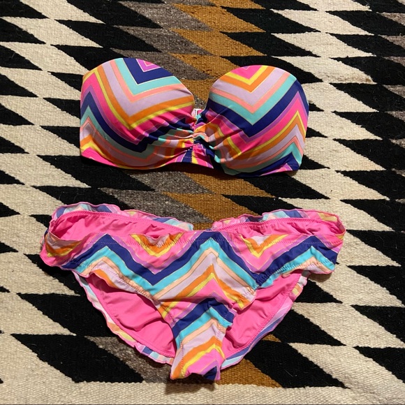 Victoria's Secret Other - Victoria’s Secret bikini bottom large top 34 DD